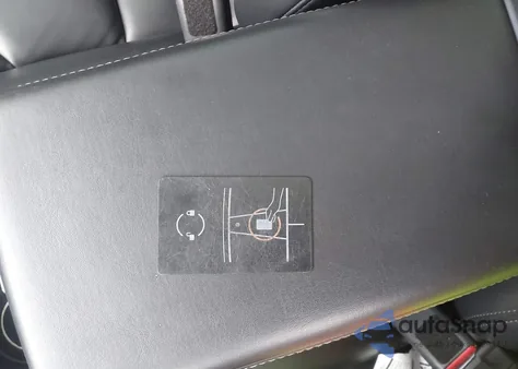 2022 Tesla Model 3 Performance Dual Motor All-Wheel Drive z USA, uszkodzony, nr VIN 5YJ3E1EC4NF105673